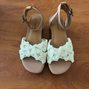 Brand New: Lucky Brand crochet platform sandals